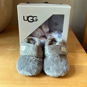 Ugg Bixbee Bootie in Charcoal size 4/5 (12-18 months)